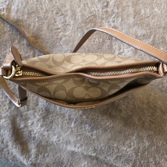 Signature Crossbody & Wristlet Set Brown Khaki Leather Trim - Picture 10 of 16